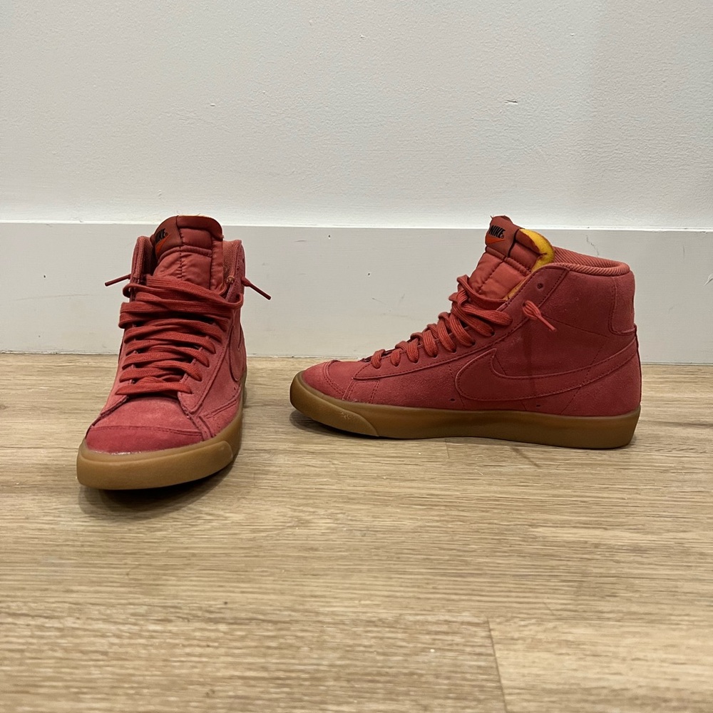 Nike blazer mid 77 pink Gum Sole